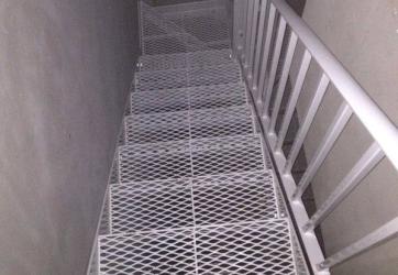 Mesh Staircase