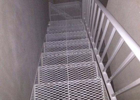 Mesh Staircase