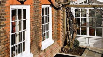 Lightwell Grille